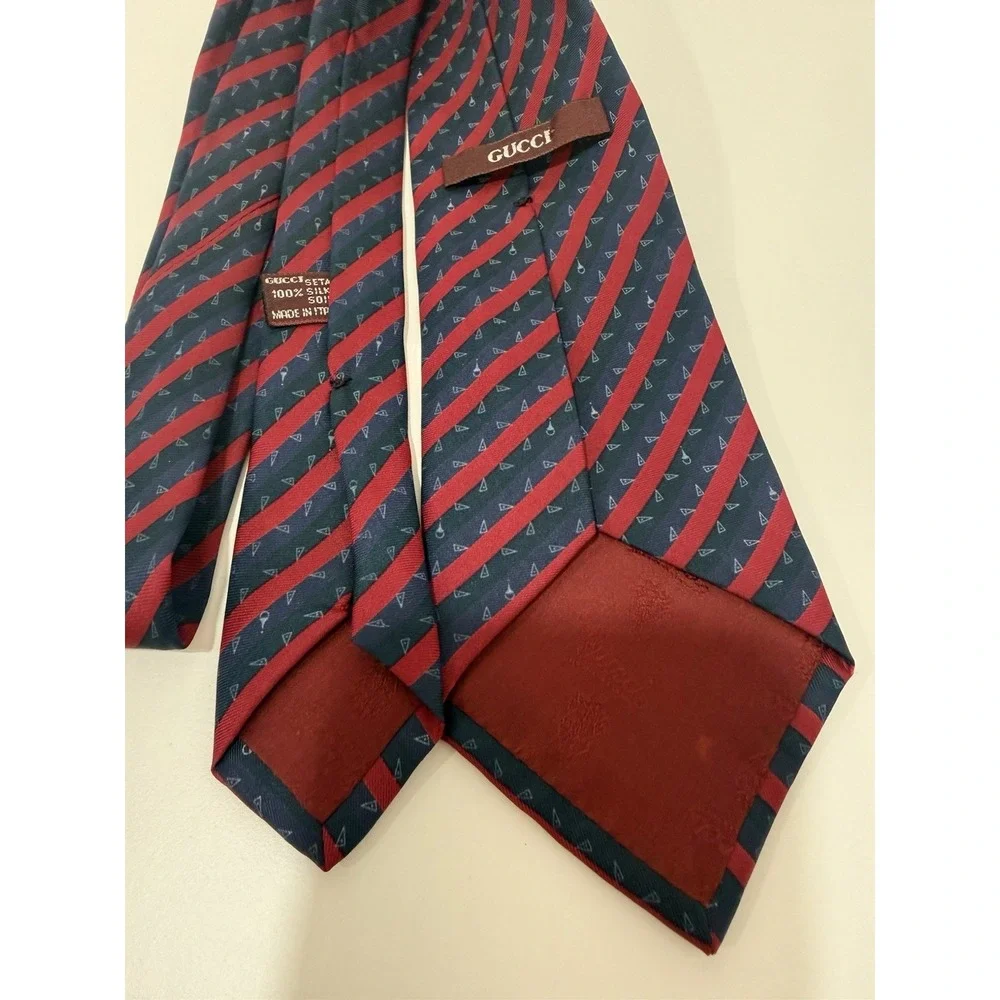 Vintage Kids Gucci Silk Necktie Dark Navy Red Diagonal Stripe Pattern 3.5